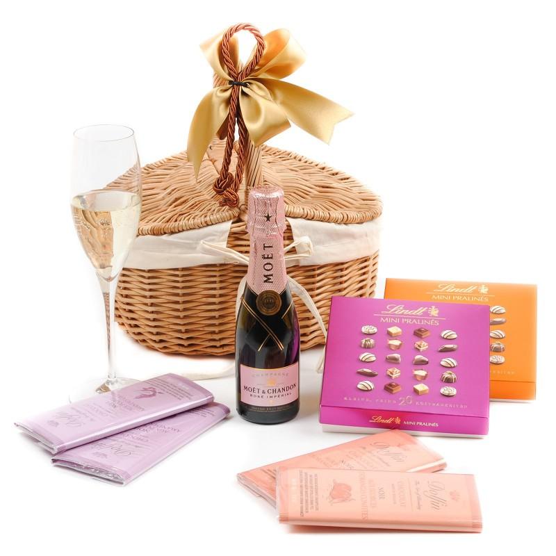 Moët Rosé & Chocolates